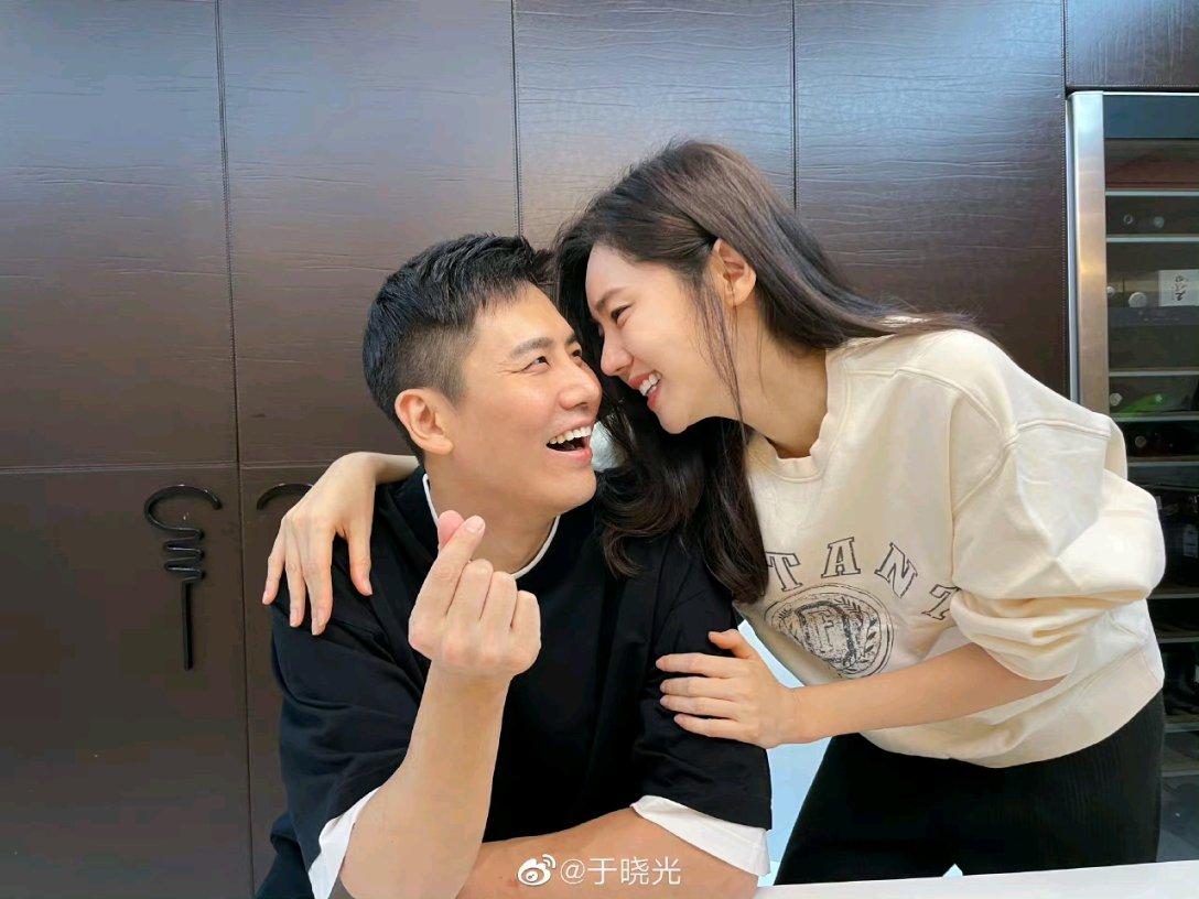 真完了！东方甄选直播再创新低，人数跌破1万，销售榜跌出前四十